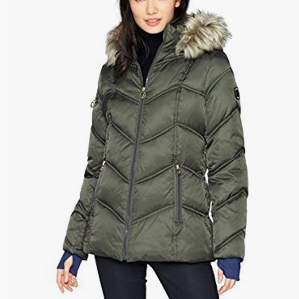 Short Puffer Coat with Faux Fur Trim